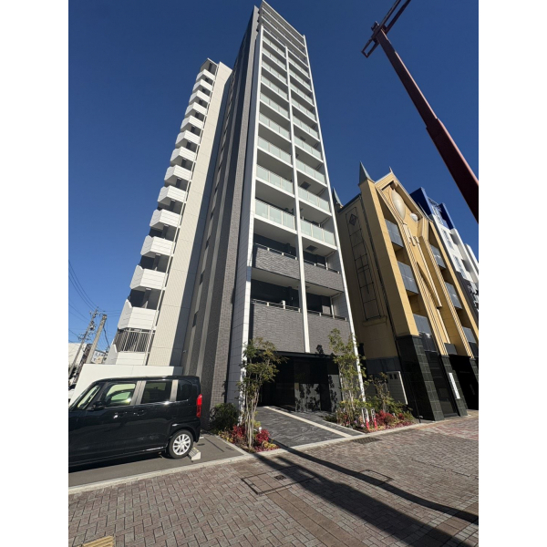 プレサンスロジェ千種内山 外観