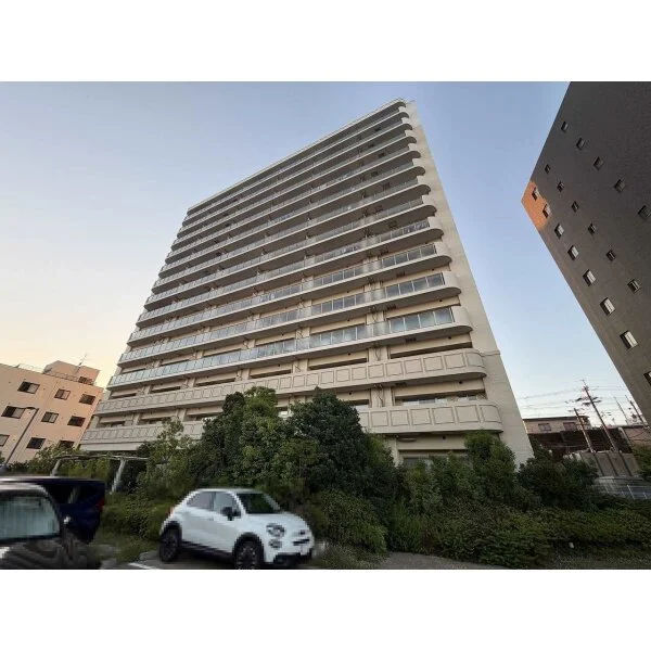 リバーガーデン八尾山本 外観