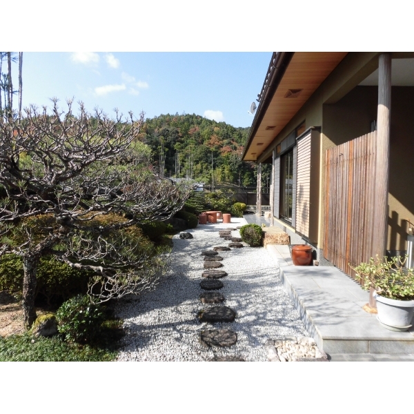 京都市右京区嵯峨観空寺明水町 庭