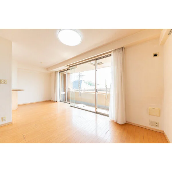 ガーデンズバッハ　アドマイア・コート その他画像