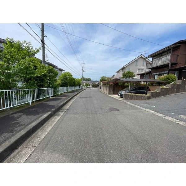 座間市立野台３丁目 前面道路2