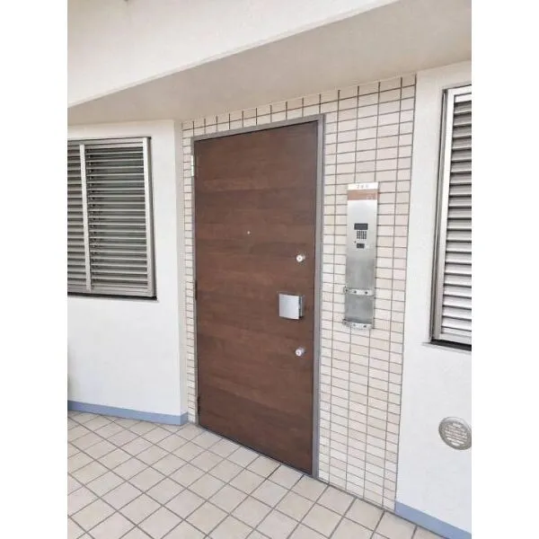 グランシティオ西京極 玄関