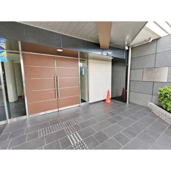 グランシティオ西京極 エントランス