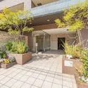 ライオンズマンション馬込マークヒルズ 緑豊かなエントランス　