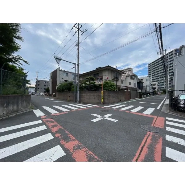 朝霞市青葉台１丁目 前面道路