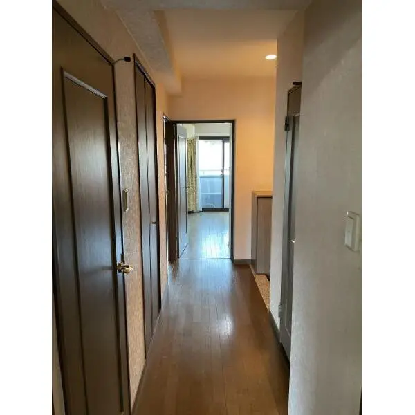 ライオンズマンション千葉鷹の台 廊下