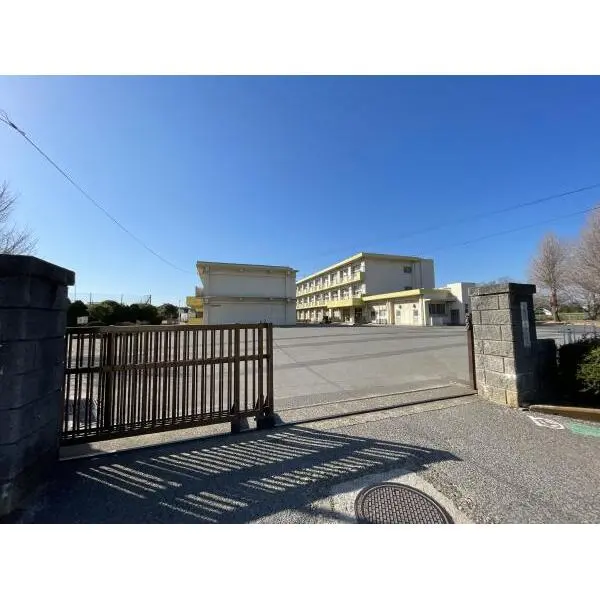 ライオンズマンション千葉鷹の台 市立柏井小学校（小学校）まで約450m（徒歩6分）