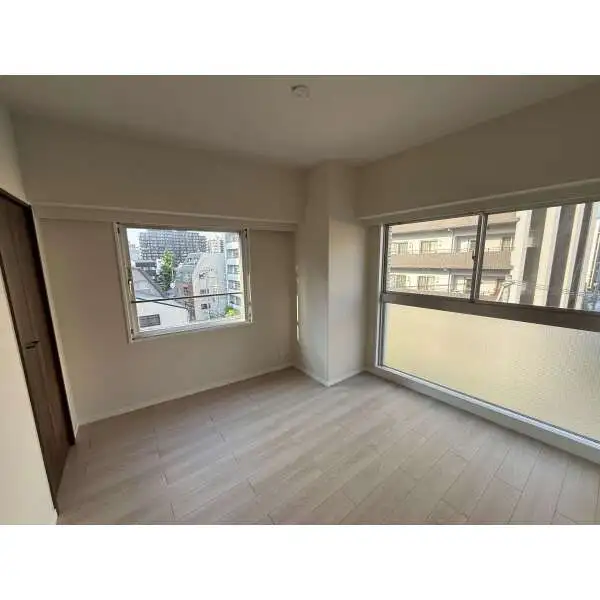 ル・グランデ梅田東 北側洋室約6.0帖