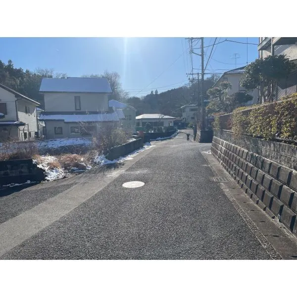 相模原市緑区根小屋 前面道路
