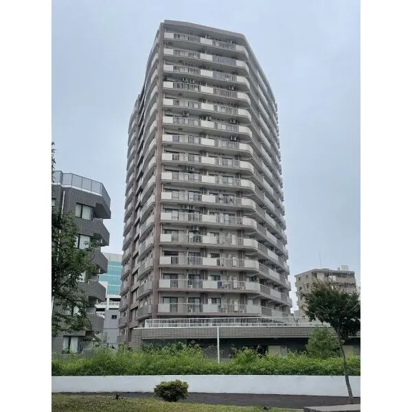 ライオンズタワー赤羽 １９９９年９月竣工のタワー型マンションです。