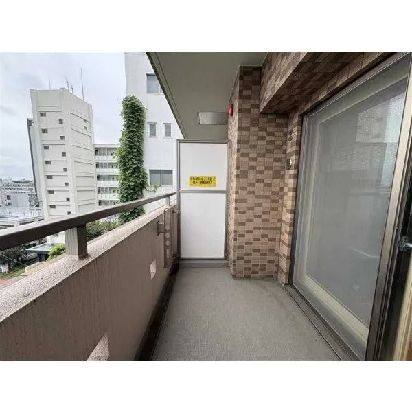 エクセルシオール品川大井町 バルコニー