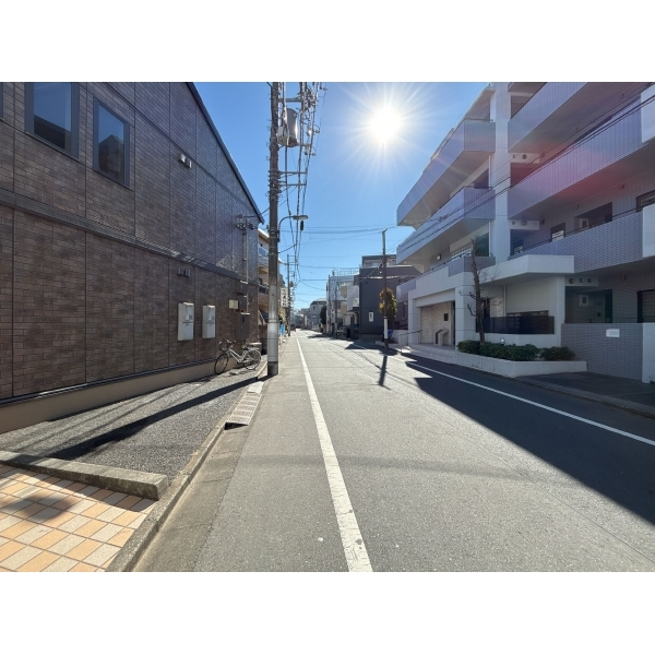 アルス千早 前面道路