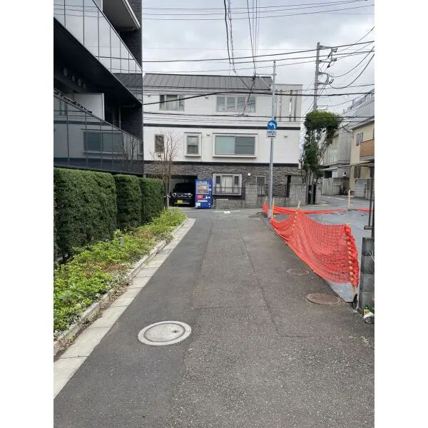 渋谷区幡ヶ谷３丁目 前面道路