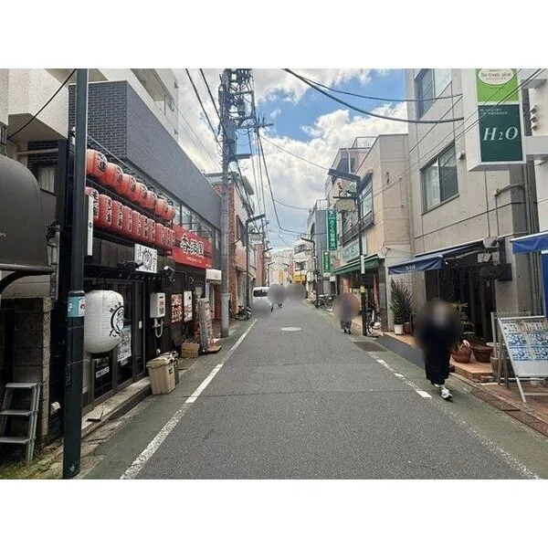 コスモス石神井公園 前面道路含む外観