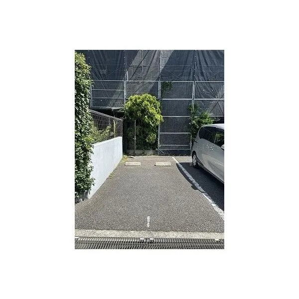 藤和シティホームズ大宮氷川参道 平置きの専用駐車場です 月額15000円
