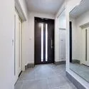 大田区蒲田４丁目 大型シューズクロゼットや玄関ミラーも標準設置（2026年6月撮影）