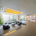 コスモ和光ステーションフロント 広々とした明るいロビー