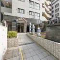 アドヴァンス川崎駅前 マンション出入口