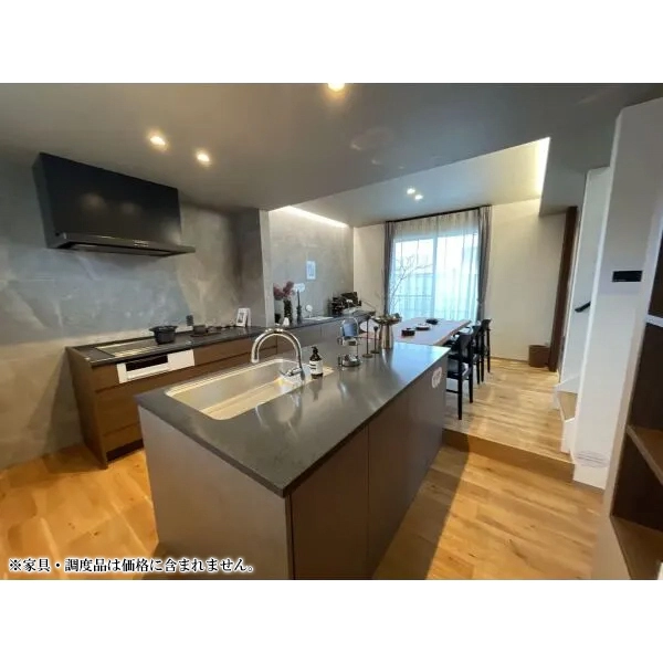 柏市花野井 お部屋全体を見渡す事ができるキッチン