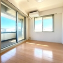 シティタワー池袋 洋室約５畳　※家具・調度品は販売価格に含まれません