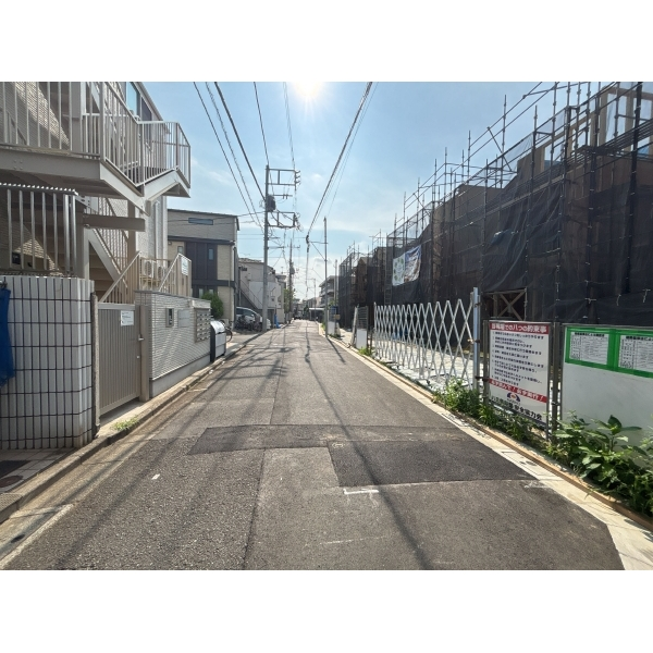 練馬区桜台４丁目 前面道路