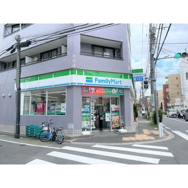 板橋区蓮根1丁目 ファミリーマート蓮根二丁目店(コンビニ)まで約150m(徒歩2分)