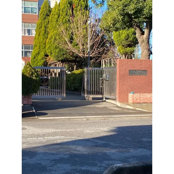 エルザタワー５５ 川口市立領家中学校（中学校）まで約1200m（徒歩15分）