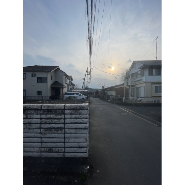 羽村市羽加美2丁目 前面道路