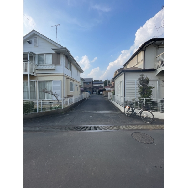 羽村市羽加美２丁目 前面道路
