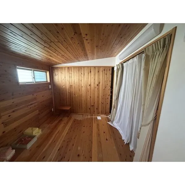 鎌倉市浄明寺4丁目 1階洋室約4.3帖※備品等は価格に含まれません