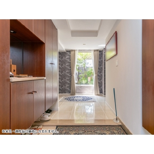 マジェス京都岡崎 玄関