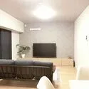 江坂ハイデンス 約１４帖のリビングダイニングキッチン（キッチン側より）