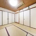 エクステ新横浜 押入・天袋付きで収納豊富な和室