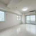 ライオンズマンション池袋第３ 北西および南西向きの２面採光のリビング・ダイニング（CGで作成したリフォームイメージです。）