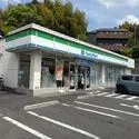 川崎市麻生区岡上２丁目 ファミリーマート町田能ヶ谷町店（コンビニ）まで約500m（徒歩7分）