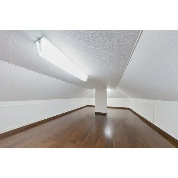目黒区下目黒５丁目 小屋裏収納（約8畳上部）