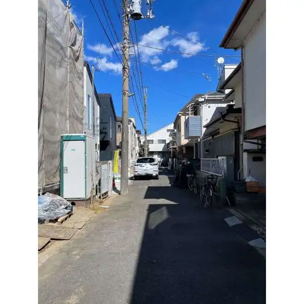 狛江市元和泉２丁目 前面道路