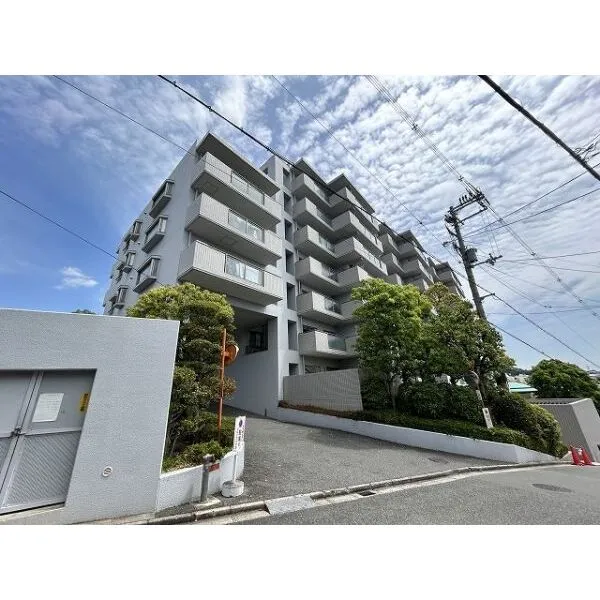 エミナンス高槻 長谷工コミュニティ管理マンションです♪