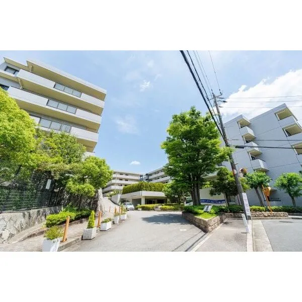 ライオンズマンション西宮高座Ｄ棟 現地外観