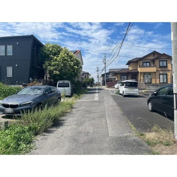 知立市牛田町東前 西側道路
