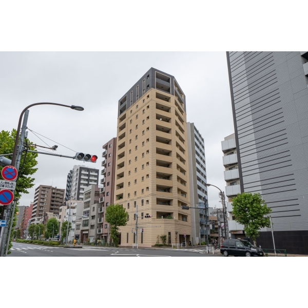 ヴェレーナ東京入谷３ 外観