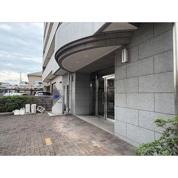 クラウンハイム東大阪ステーションサイド 宅配ボックスございます