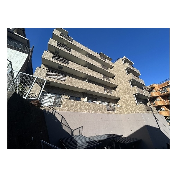 磯子北パーク・ホームズ 外観