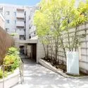 オープンレジデンシア表参道est アプローチ
