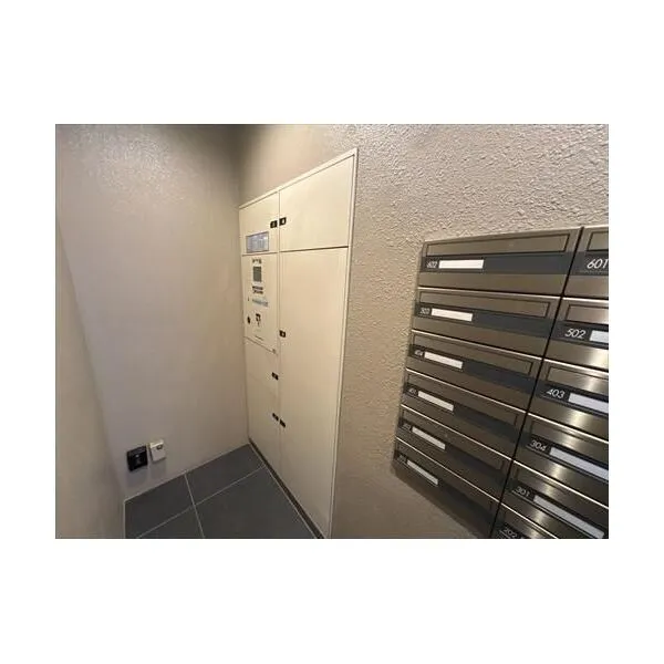 グランドメゾン桜山菊園町 宅配ボックス