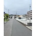 松戸市新松戸７丁目 外観＋前面道路＿２０２５年５月撮影