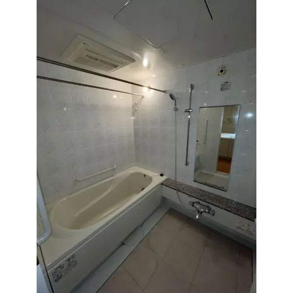 麻布市兵衛町ホームズ 浴室