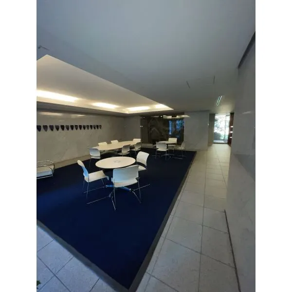 麻布市兵衛町ホームズ エントランス