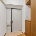 ドミール五番町１号棟 玄関