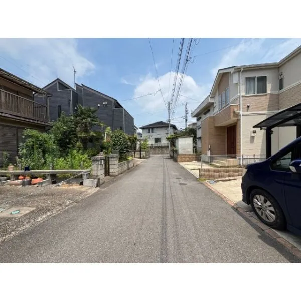 柏市かやの町 前面道路含む現地写真